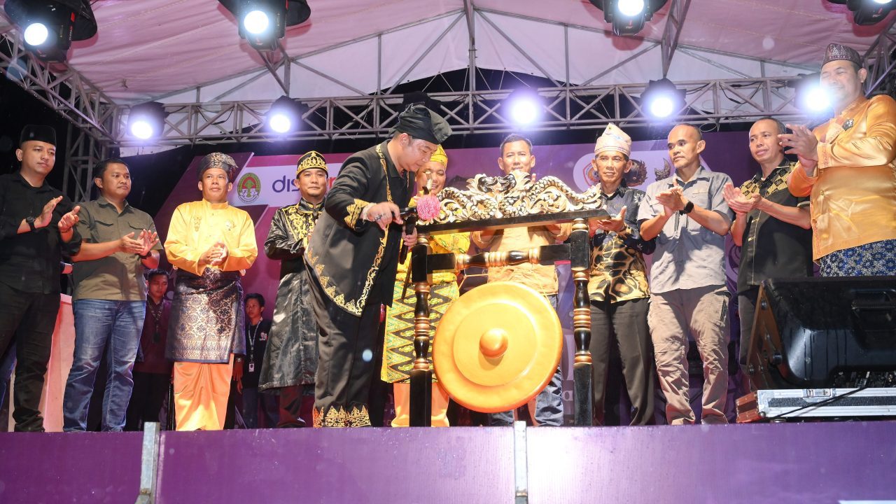 Festival Pencak Silat Tradisional “Kampoeng Tanjung Pure”, Resmi di Buka, Bupati Ketapang Sampaikan Bangsa Yang Besar Adalah Bangsai Yang Mencintai Budayanya