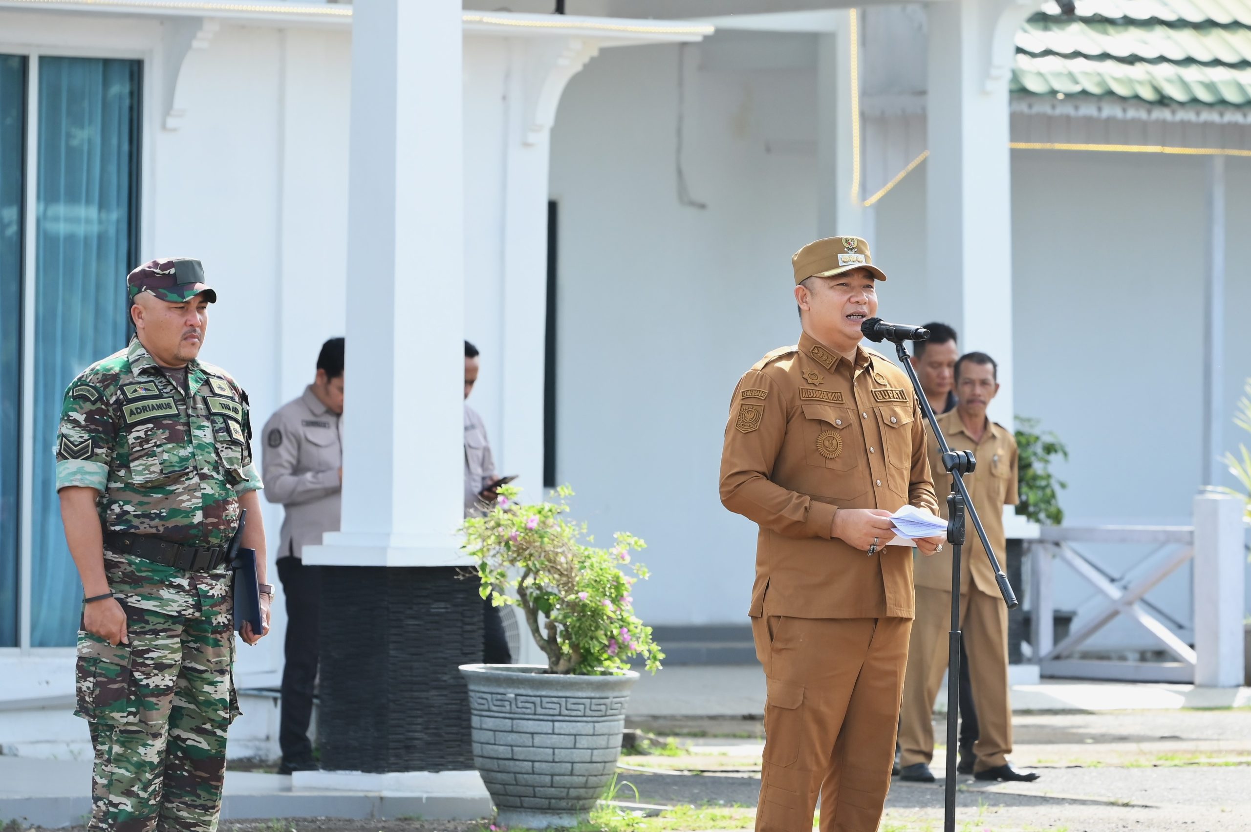 Bupati Ketapang Dorong Desa Jadi Ujung Tombak Pembangunan