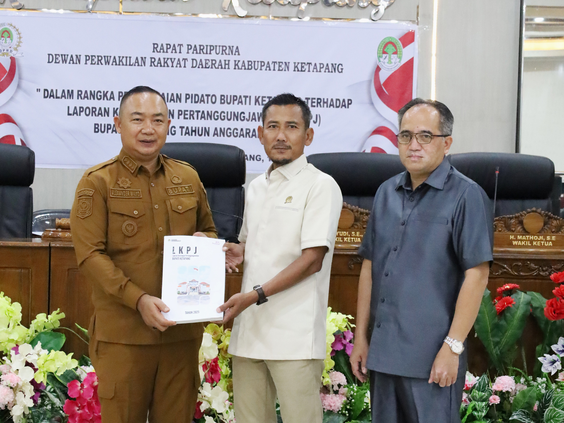 Bupati Sampaikan LKPJ Tahun 2025 Dalam Rapat Paripurna DPRD Kabupaten Ketapang