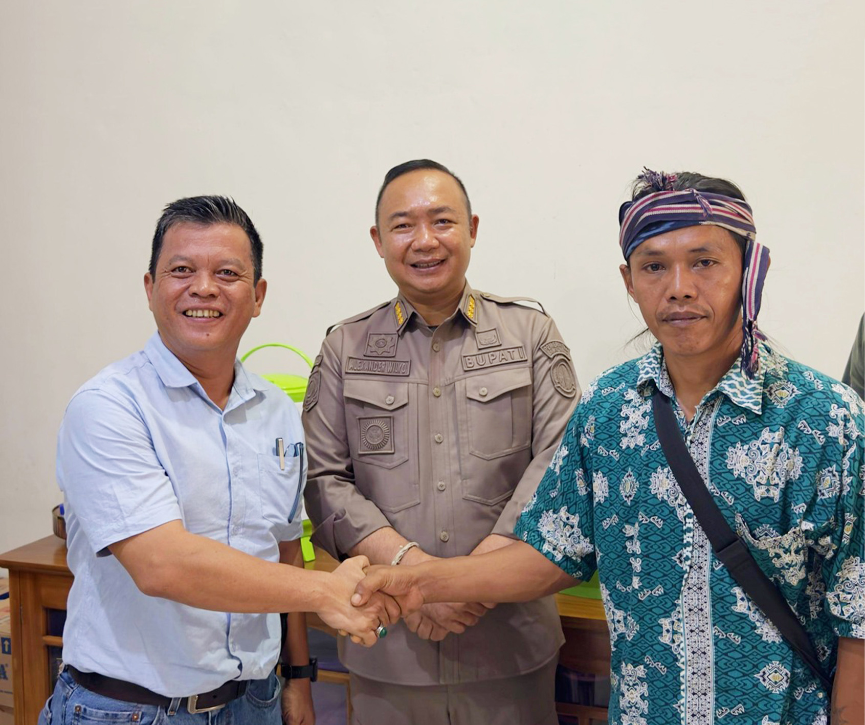 Bupati Ketapang, Alexander Wilyo Tegaskan Komitmen Jaga Kedamaian, Selesaikan Konflik dengan Musyawarah Mufakat