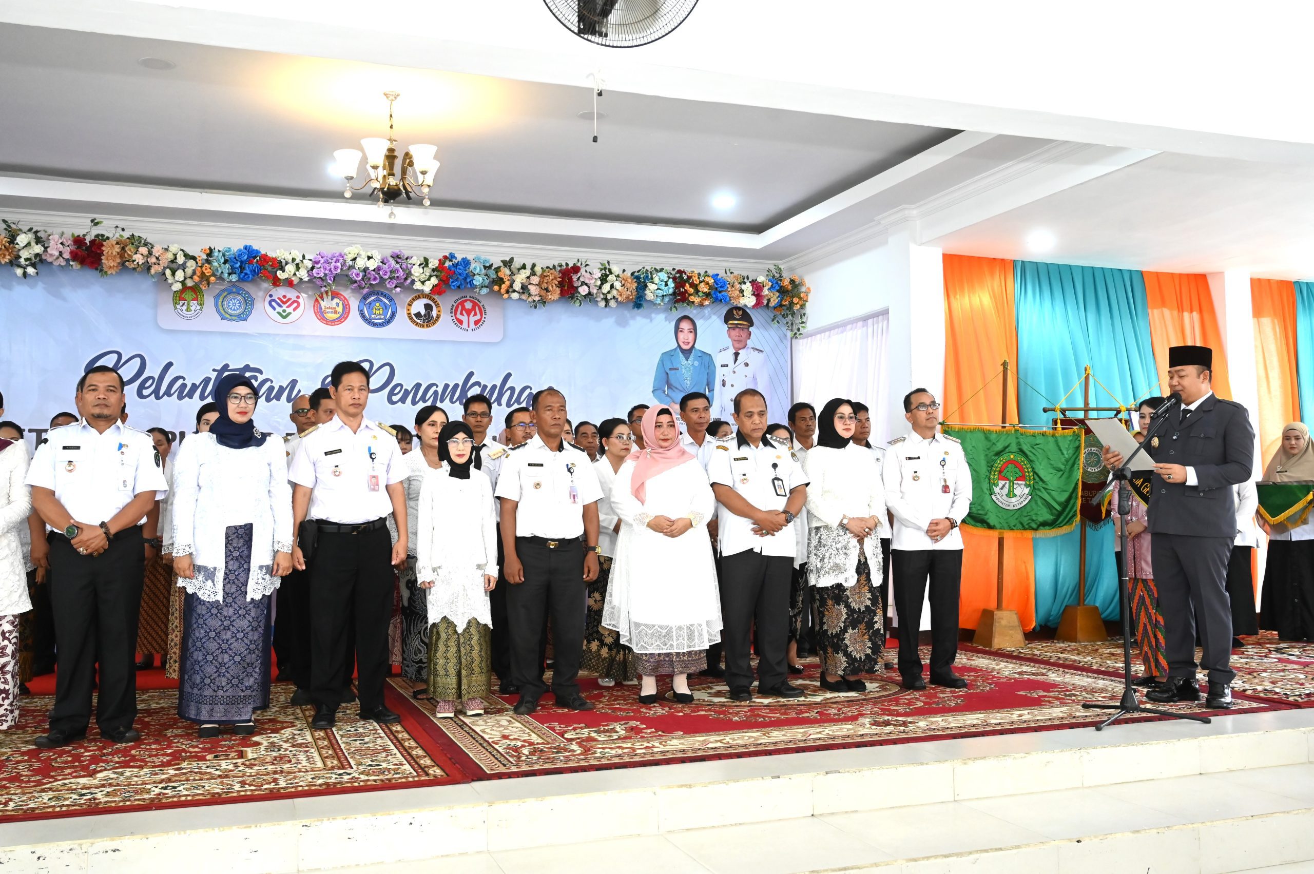 Pelantikan TP PKK Hingga Dekranasda Kecamatan, Bupati Tekankan Peran Sebagai Perekat Sosial