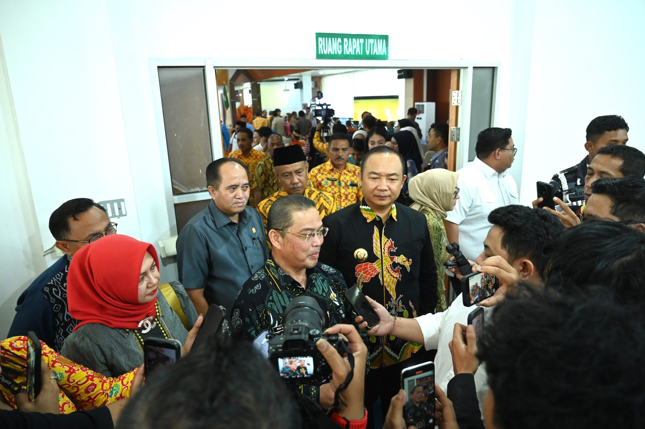 Gubernur Kalimantan Barat Menargetkan Penyelesaian sejumlah Ruas Jalan Strategis di Kabupaten Ketapang Rampung pada 2028.
