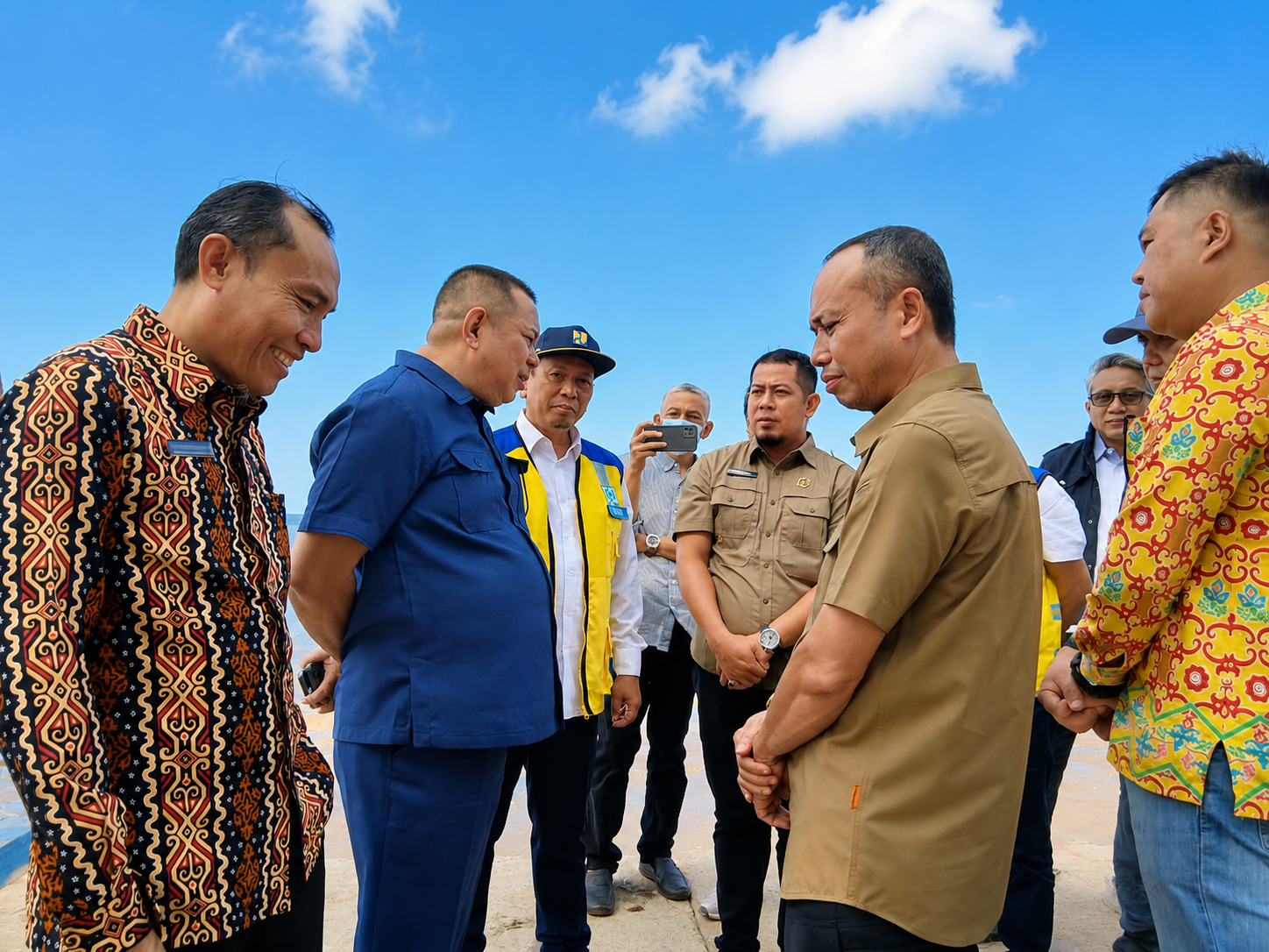 Sekda Ketapang Dampingi Reses Anggota DPR RI Komisi V Tinjau Infrastruktur Strategis