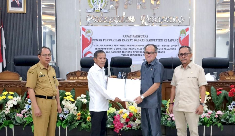 Wakil Bupati Ketapang Hadiri Rapat Paripurna Penyampaian Pandangan Umum Fraksi DPRD terhadap RAPBD 2027